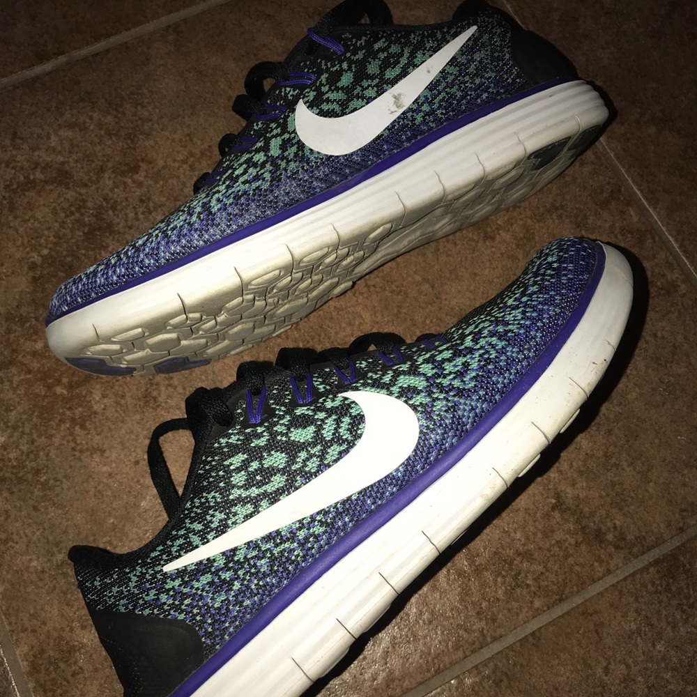 NIKE Running Shoes